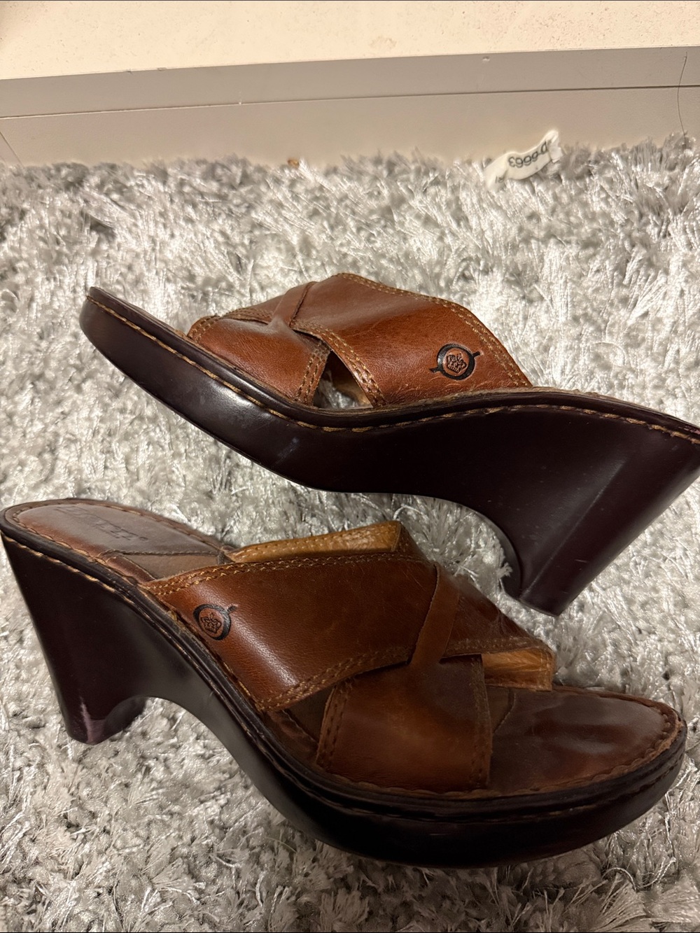 2 Pair Born Women’s Slip-On Clogs/Sandals in Brown and Black - Picture 2 of 5